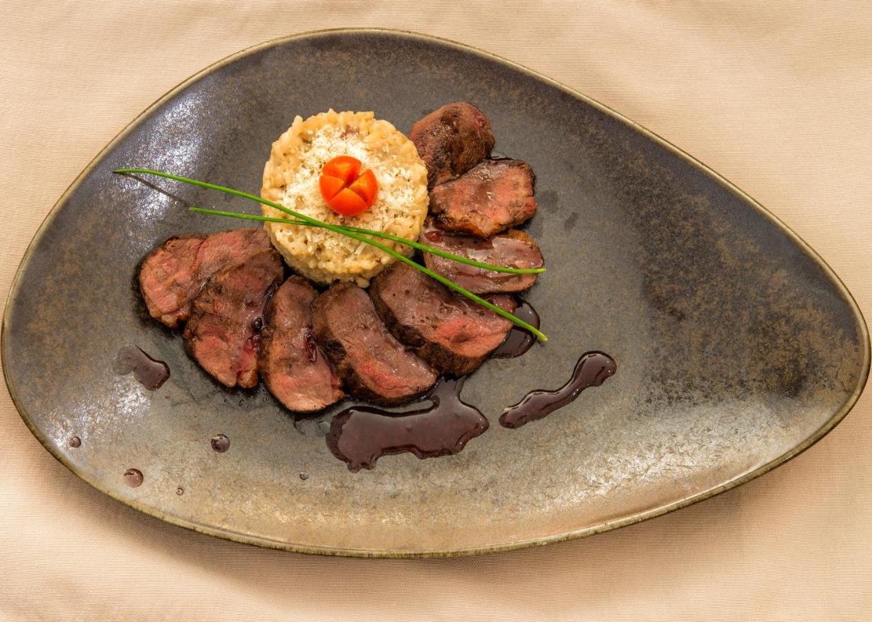 Hotel Nove 스비슈토프 외부 사진